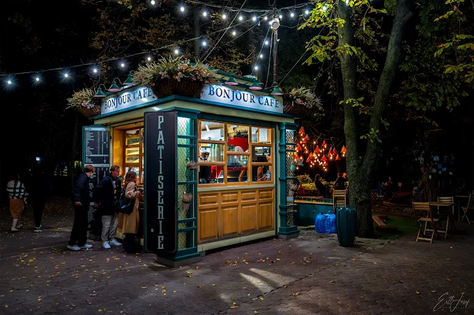 Bonjour Cafe at Stephen the Great Central Park